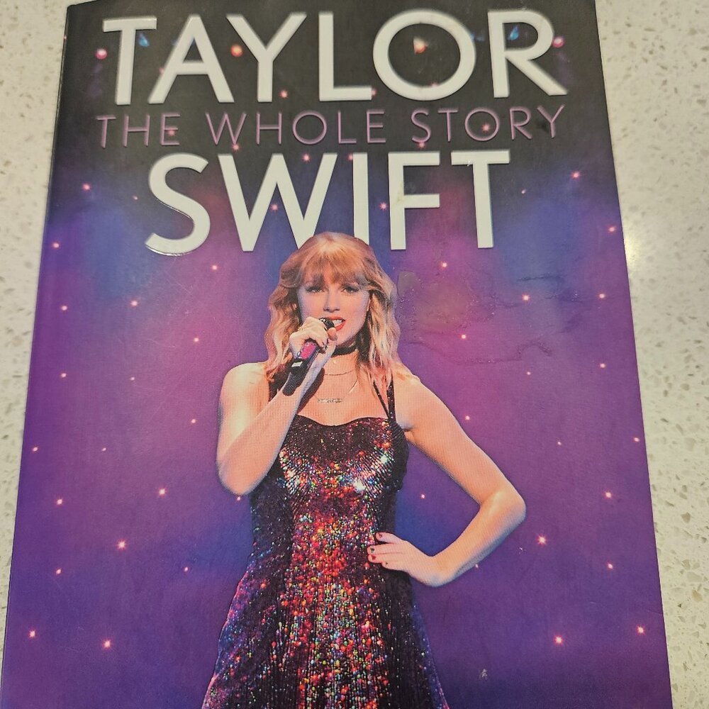 Taylor Swift, The Fully Updated Unauthorized Biography